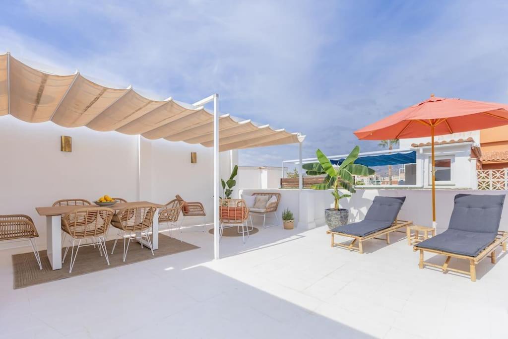 Downtown Flat With 46 Sqm Private Rooftop Terrace Málaga Dış mekan fotoğraf